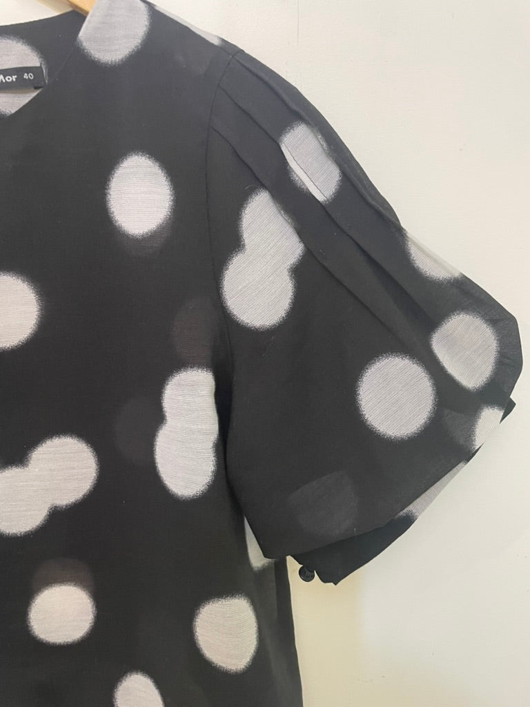 Neu'Mor - Spotty top - Size 40