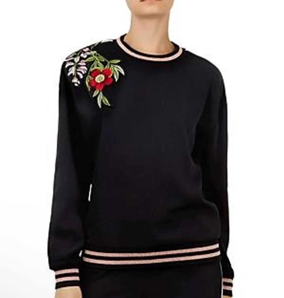 Ted Baker - Maddeyy embroidered trim top - Size 3