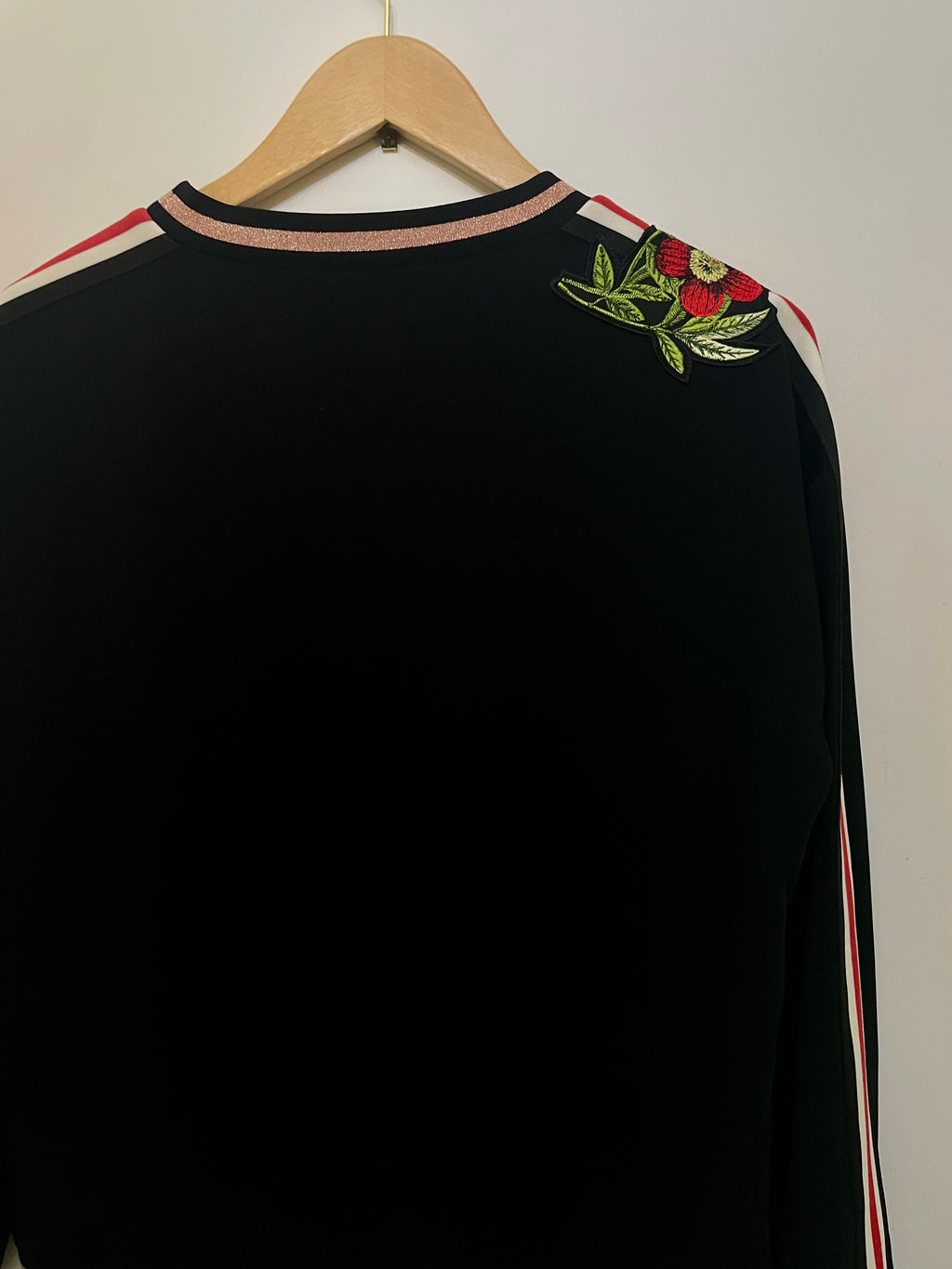 Ted Baker - Maddeyy embroidered trim top - Size 3