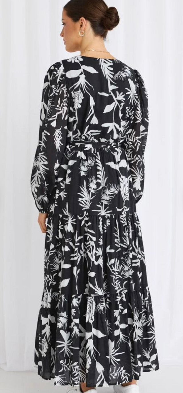 Stories Be Told - Aria maxi dress - Size 10