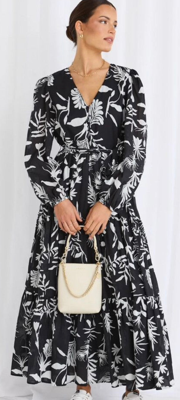 Stories Be Told - Aria maxi dress - Size 10