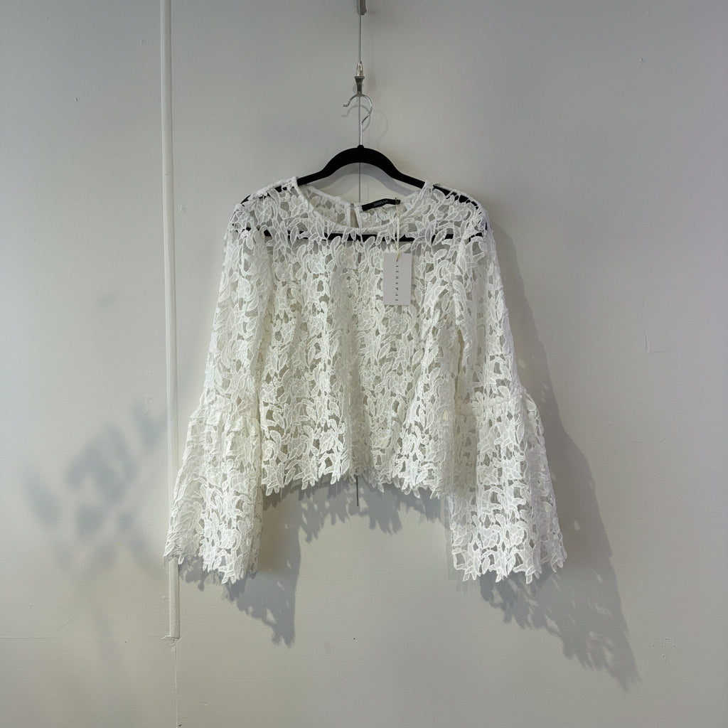 Decjuba white lace shirt - Size 12