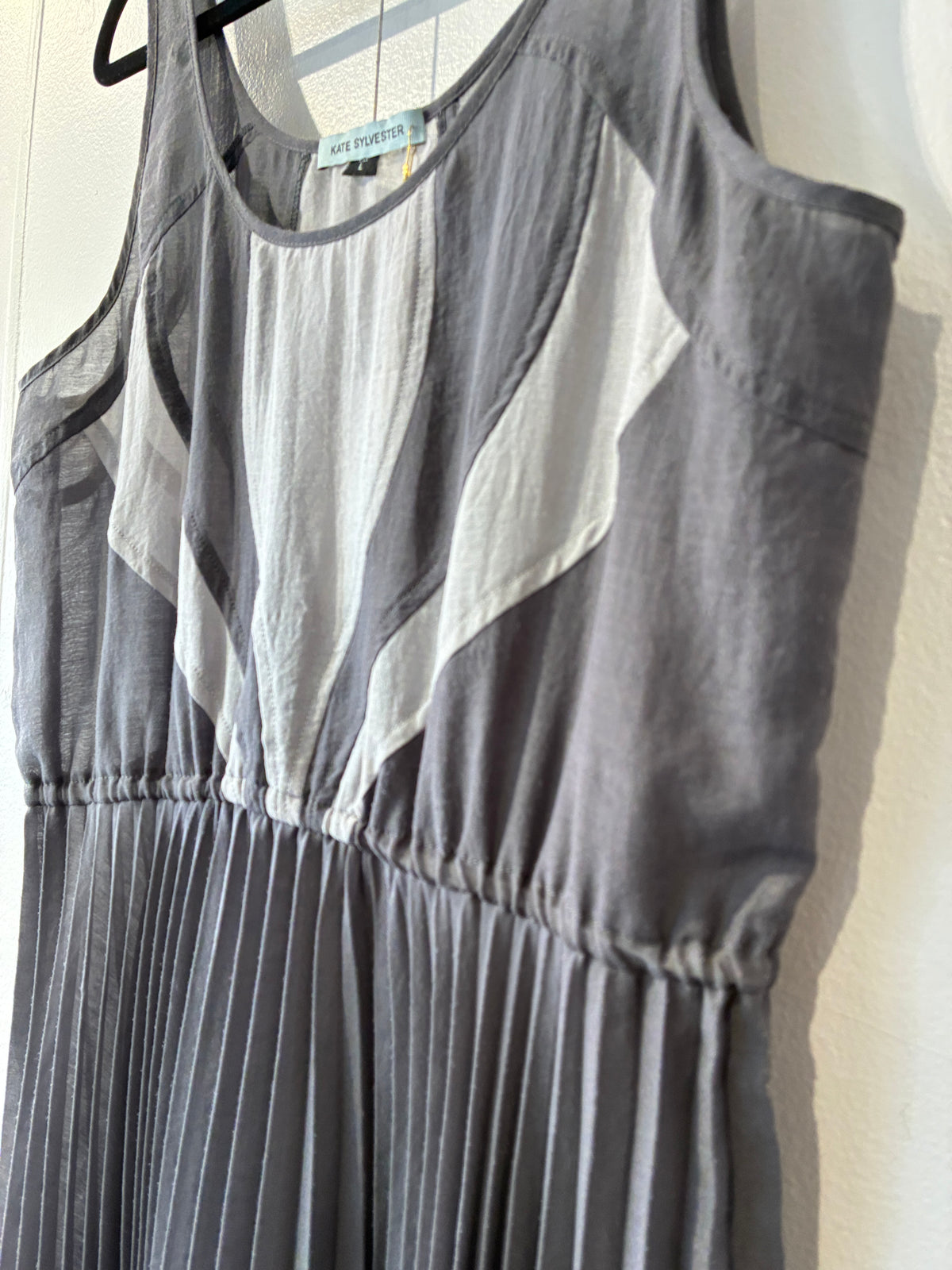 Kate Sylvester - Grey pleated dress - Size L