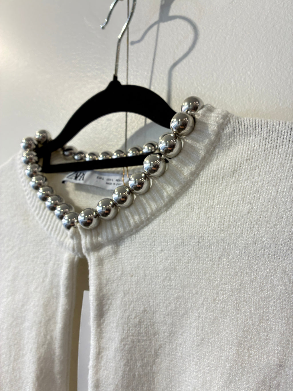 Zara - White/silver bead trim cardigan - Size L (S)