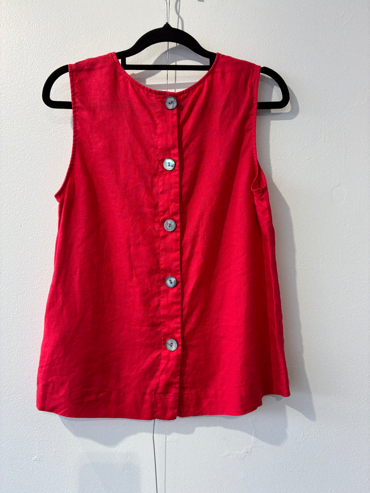 Zest - Linen button back top - Size 10