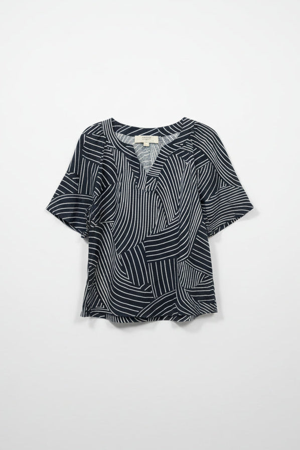 Jacqui E - Striped linen top - Size 8