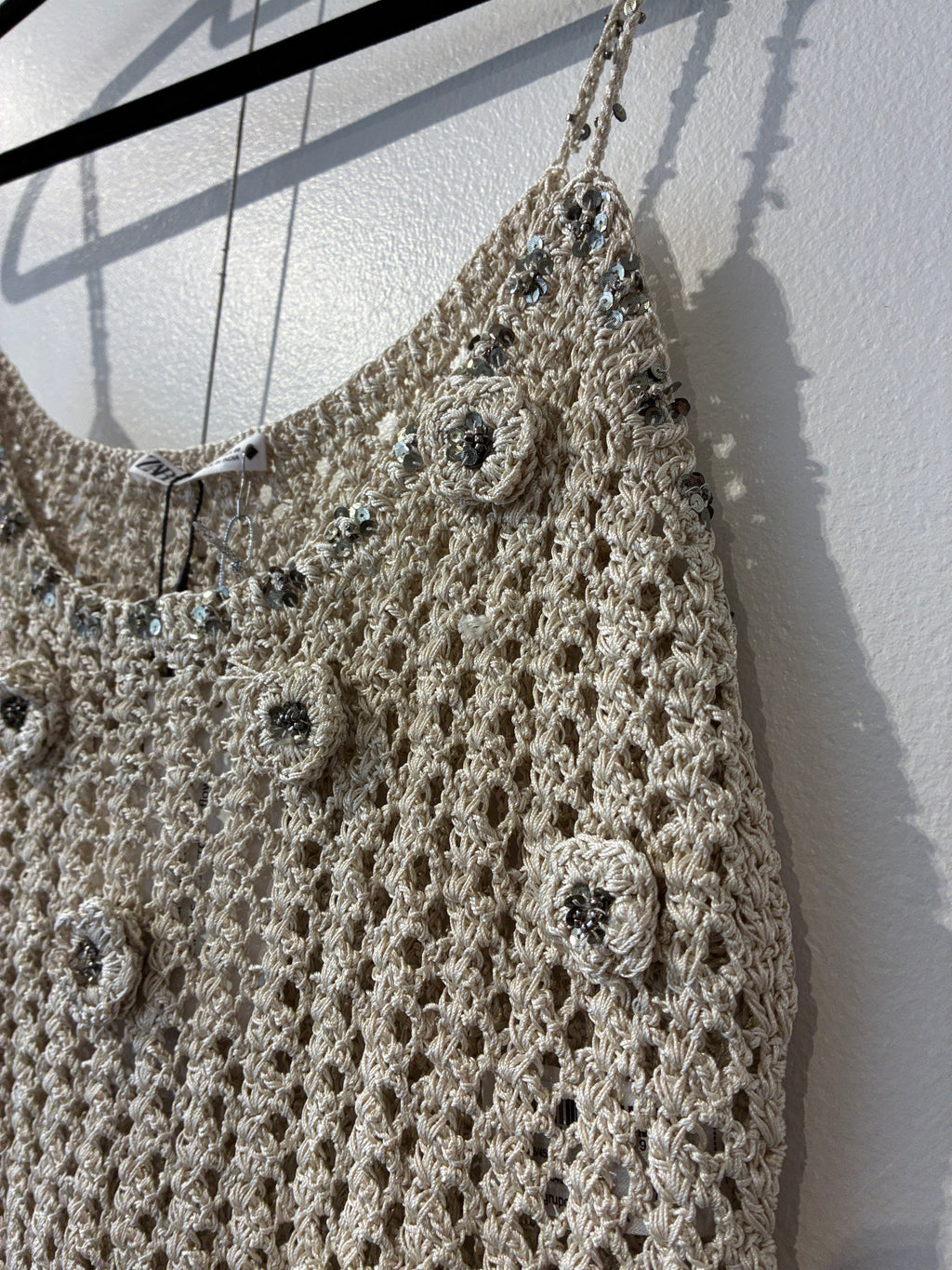 Zara (BNWT) - Limited edition crochet flower top - Size M