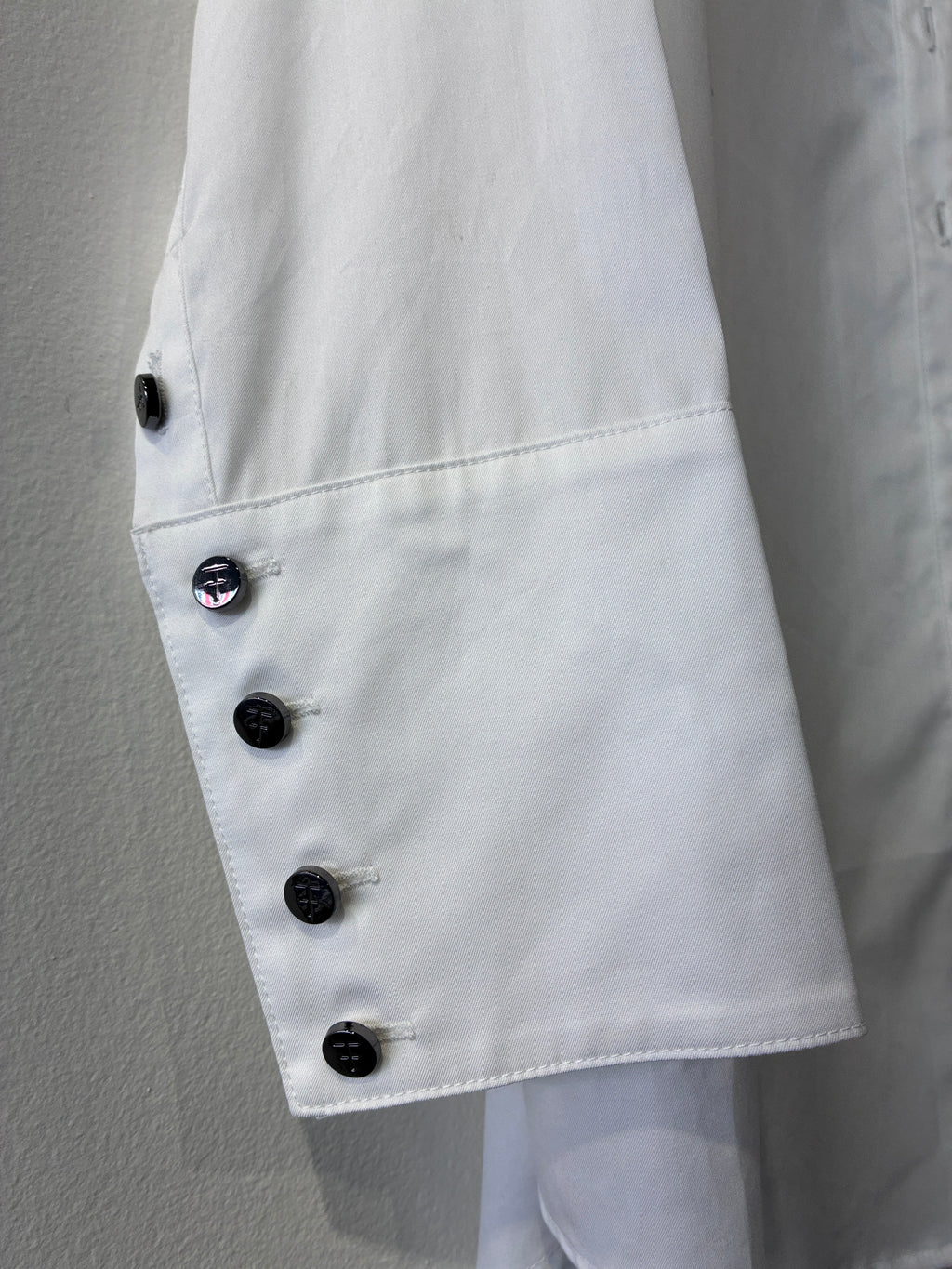 French Freddie - White/red trim "Murano" shirt - Size 10