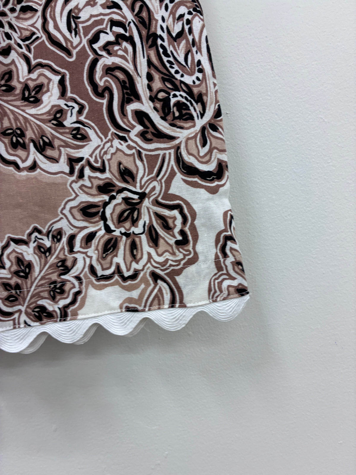 Decjuba - Paisley linen/cotton short - Size 10