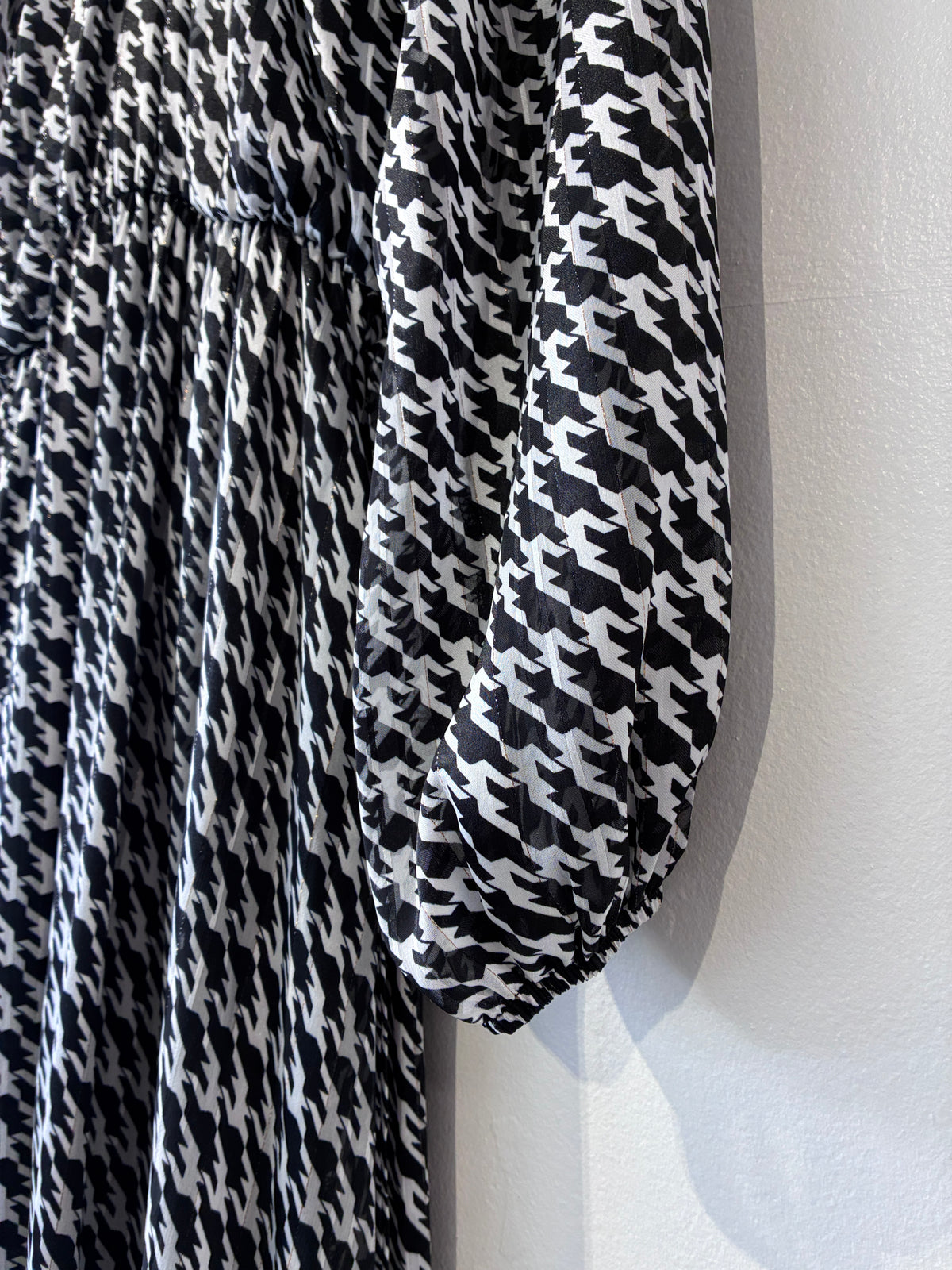 Sheike - Black/white houndstooth print maxi dress - Size 8