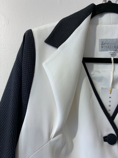 Adrienne Winkelmann - White/black blazer - Size L/XL