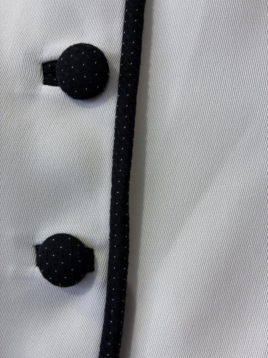 Adrienne Winkelmann - White/black blazer - Size L/XL