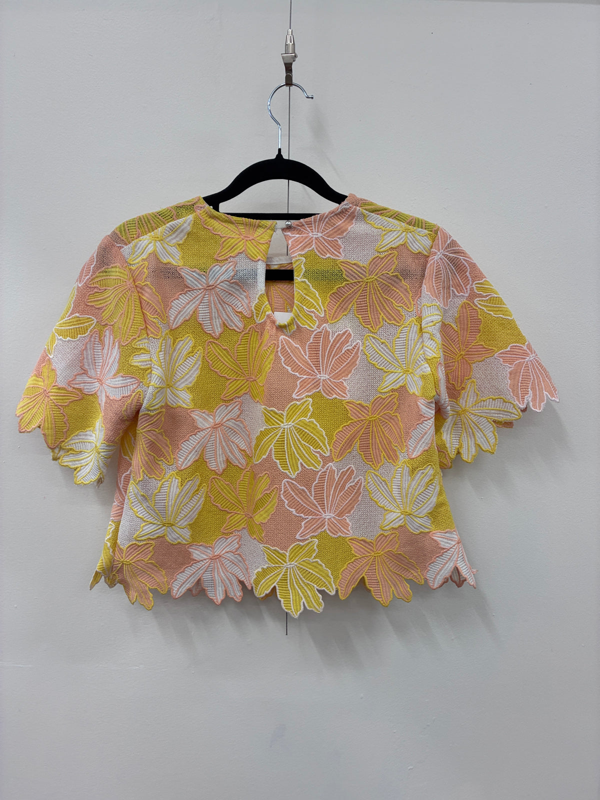 Amber Whitecliffe - Mallorca flower lace top - Size 8