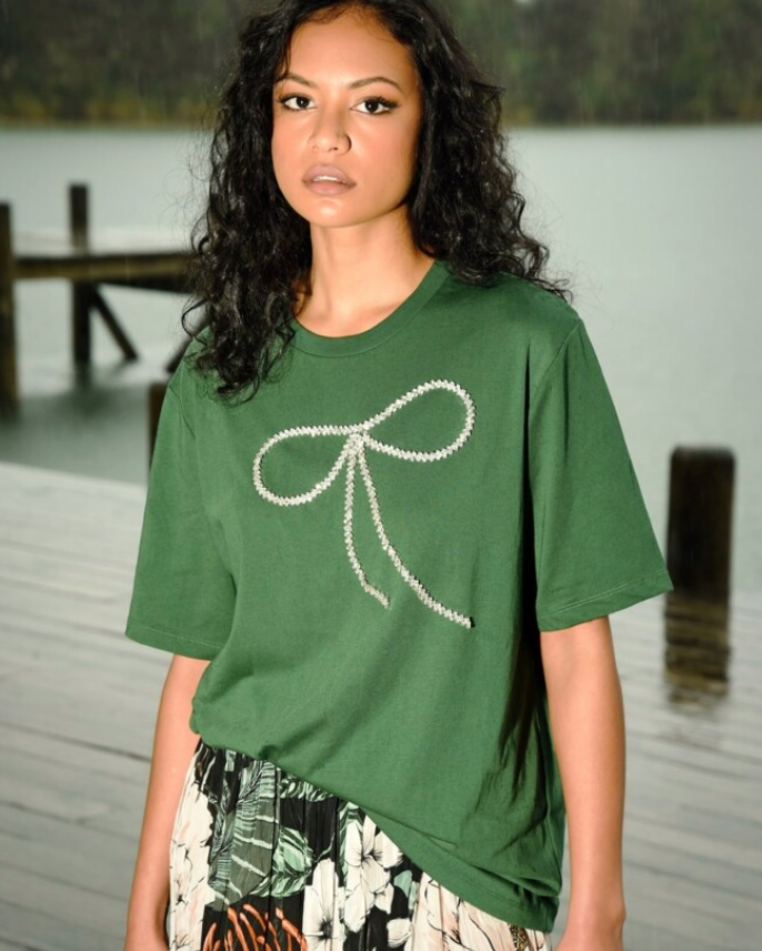 Curate by Trelise Cooper - Green diamante bow t-shirt - Size XXL
